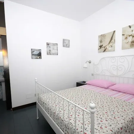 Affittacamere Cortesia 3 *