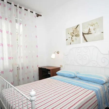 Affittacamere Cortesia 3 Gasthof *